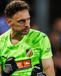 官方：赫根与36岁阿尔巴尼亚前国门贝里沙续约至2027年