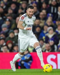 九游app官方下载-佩杜拉：佛罗伦萨即将签下利兹联边锋哈里森，但仍在关注巴尔丹齐