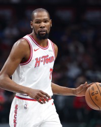 九游体育官网-依旧高效！杜兰特过去6场场均29.7分7.5板4.2助 命中率51.5%